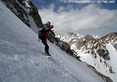 Snowboarding from Takht-e-Soleiman