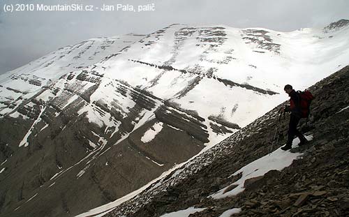 Descent from the highest station of the gondola offered beautiful views on near peaks