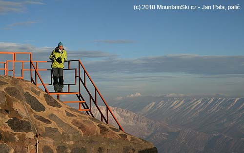 Podvečerní kochání se z výšky 4200 metrů – Aljona