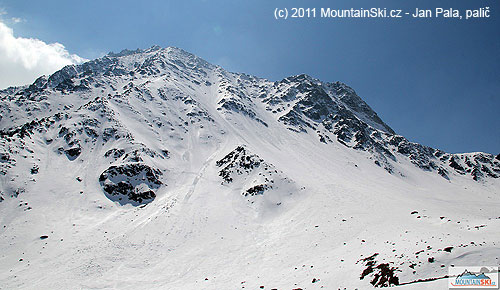 3391 m – pěkný kopec s lyžařskými stopami