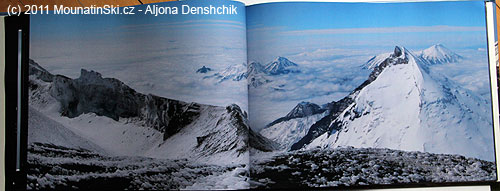 Výhled na druhý nejvyšší kamčatský vulkán Kameň ze svahů Ključevskoj