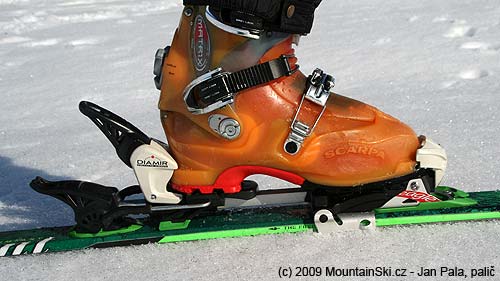 Diamir Eagle while using crampons