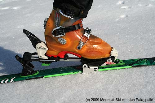 Diamir Eagle with crampons on heel elevator set at 9 deg