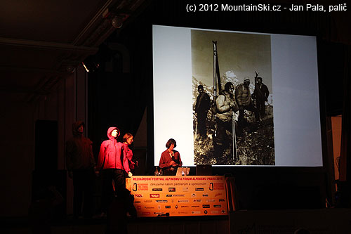 Správné old-school vybavení maníka, co první sjel na lyžích Grand Teton