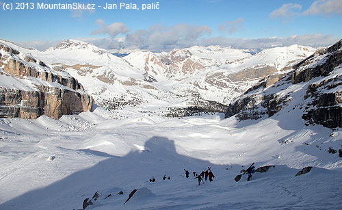 Next group is reaching the bivouac, the shadow in the middle is from the rock face above the bivouac