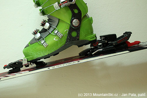 First uphill position of the rear part of binding – adjustment by ski-pole