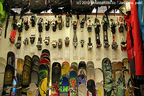 There is a lot of bindings in Boatpark