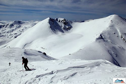 Most people rided down on skis & snowboards to the pass below Titov vrv