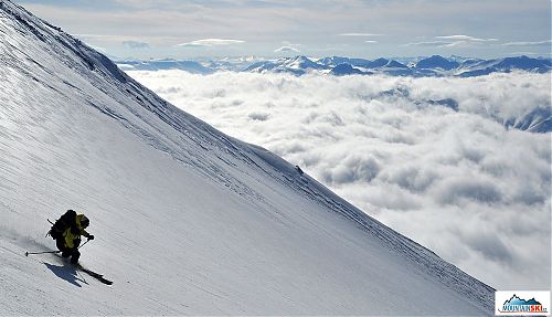 Jan Pala skiing from volcano Viljuchik. Photo: Roman Gregus