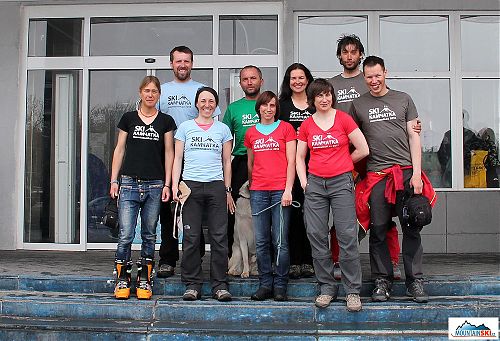 A whole group of skialpinists - the Czech Republic, Slovakia & Russia - in the front of the airport in Petropavlovsk-Kamchatskij before the departure to Moscow