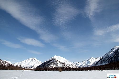 Clouds are playing, Bakening in the background, the peak Palec (1225 m) on the right in the front