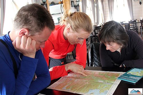 Anastasiya Kuzmina ukazuje, kde a jak trénuje na běžkách v údolí řeky Paratunka