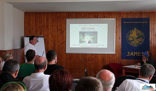 MUDr. Ivan Rotman ve svých přednáškách podrobně přestavil nejzajímavější prezentace z kongresů zaměřeých na horskou medicínu v roce 2013
