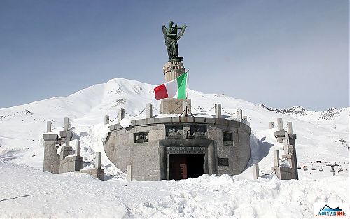 Vojenský památník v Passo Tonale