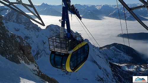 Nová gondola míří na ledovec Dachstein