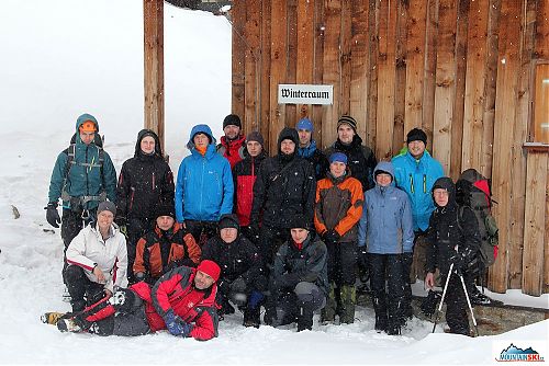 Naše skupina v hustém alpském sněžení