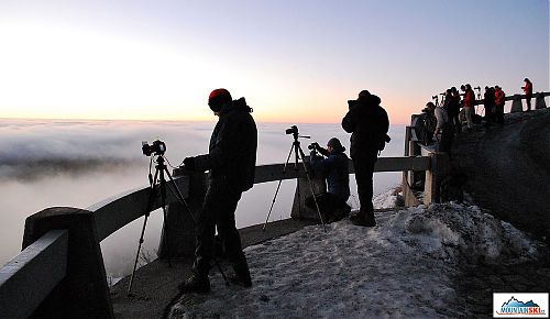 Nápad vyrazit na Ještěd s fotoaparátem mělo více lidí