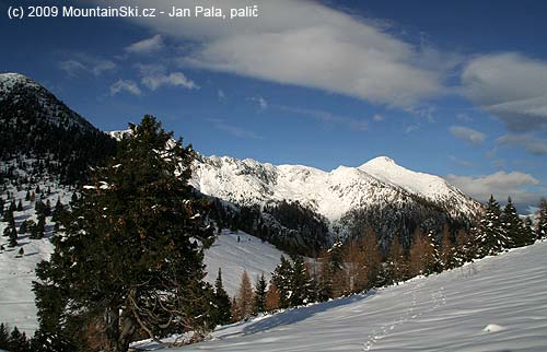 Fantastic ridge behind border of ski resort