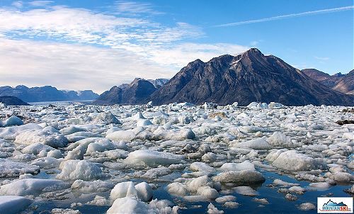 Hory, led, voda a medvědi - to je Grónsko