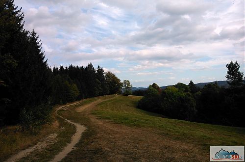 Hřebenovka od Tří kamenů na Troják