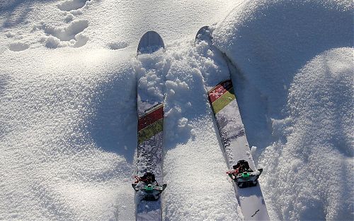 Sníh z hřebene na slovenskou stranu