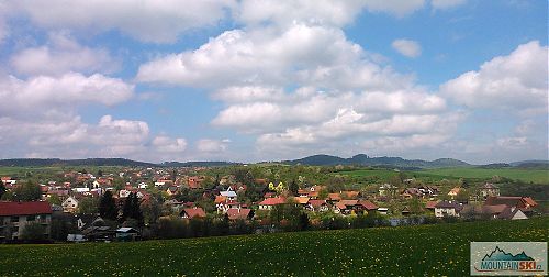 Výhled na Lačnov od kostela