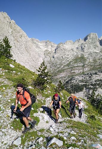 Cestou na Maja e Jezerce (2694 m)