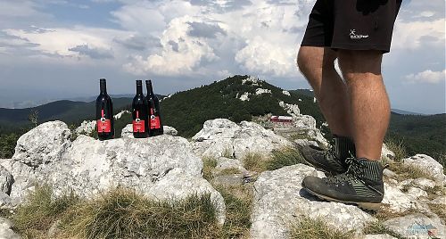 Vranac nezklame, každý se s ním cítí v pohodě, ať je u Zavižanu nebo kdekoliv dále po hřebenu Velebitu