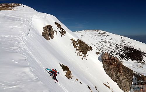 Na hřeben mezi Karabunarem (2600 m) a Bakardanem (2704 m) to bylo trochu do kopce