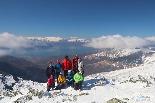 Veternicový výhled na pohoří Galičica a Veliko Prespansko jezero