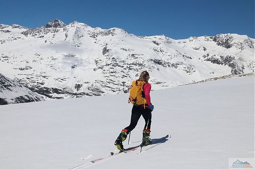 S výhledem na Ramolkogel a další kopce